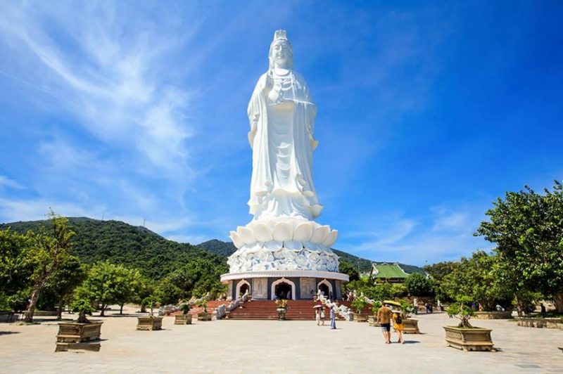 Chùa Linh Ứng, bán đảo Sơn Trà
